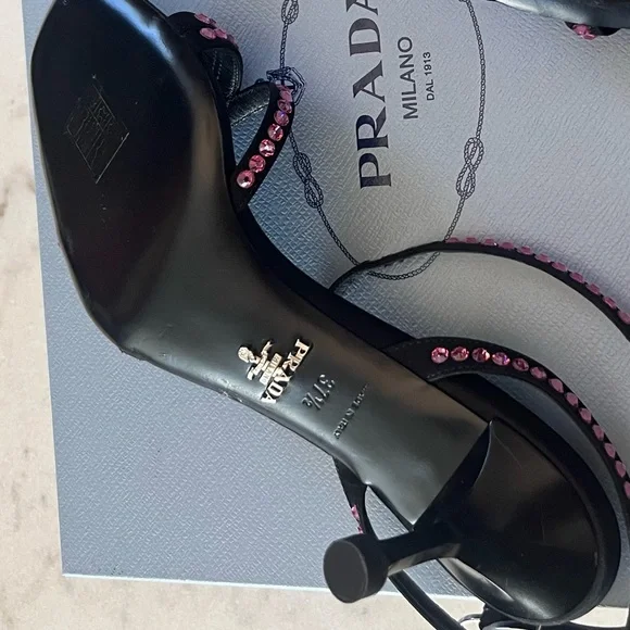 Prada Black and Pink Women's Sandals - Picture 3 of 6